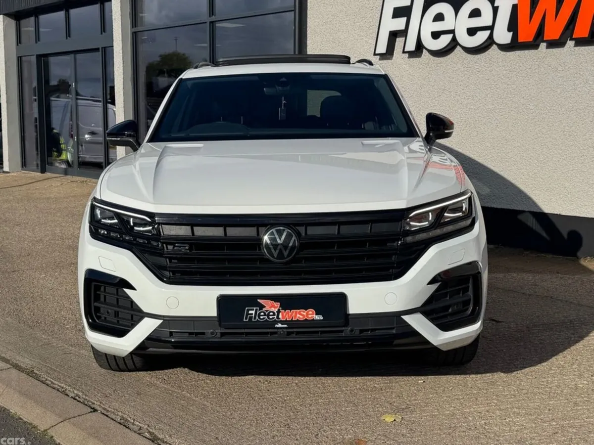 Volkswagen Touareg SUV, Diesel, 2023, White