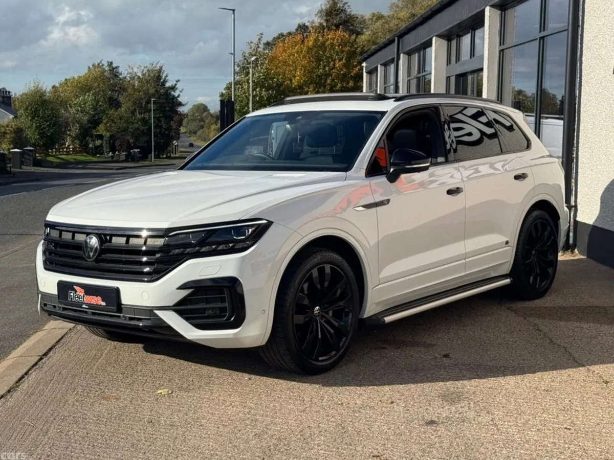 Volkswagen Touareg SUV, Diesel, 2023, White