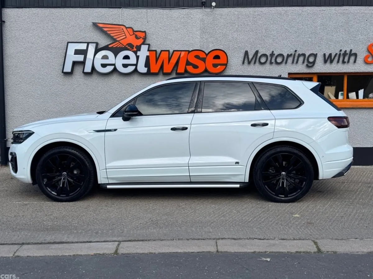Volkswagen Touareg SUV, Diesel, 2023, White