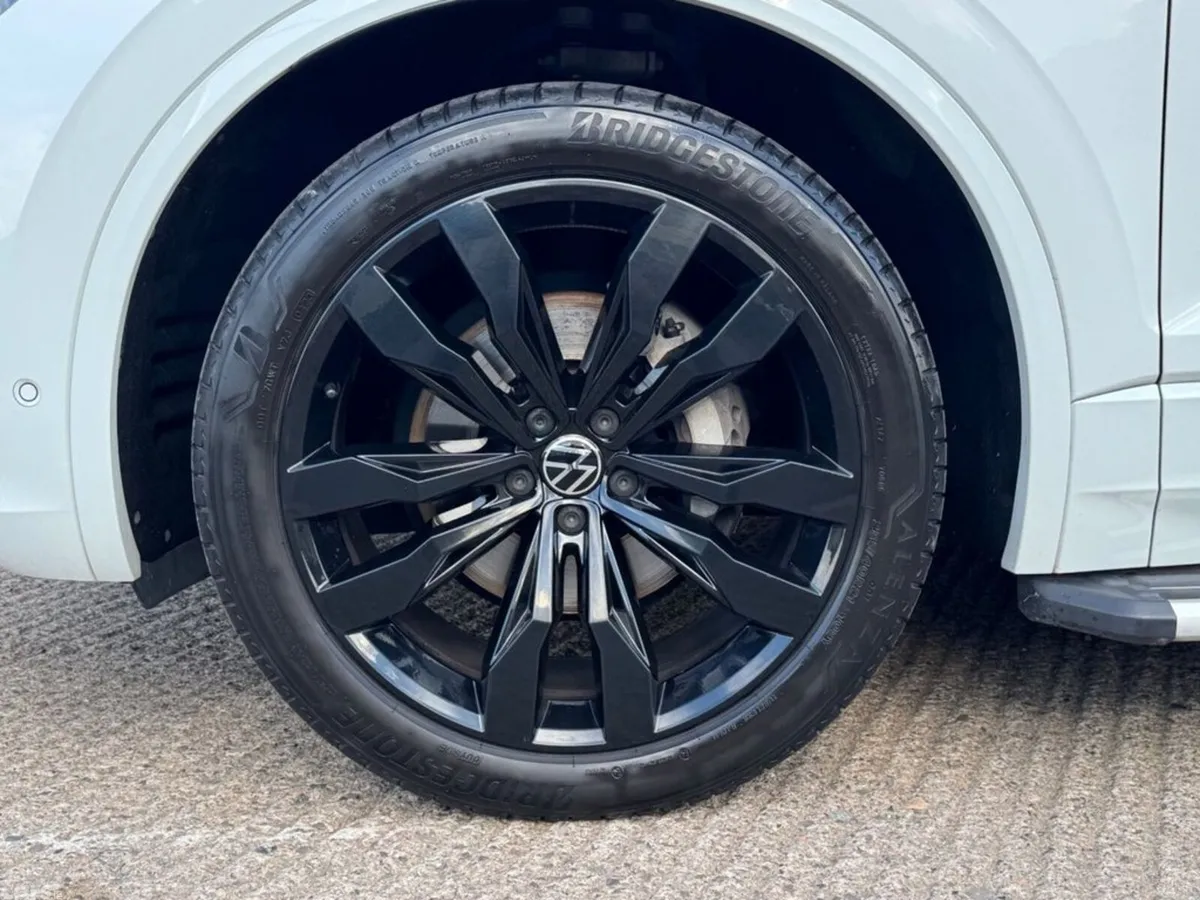 Volkswagen Touareg SUV, Diesel, 2023, White