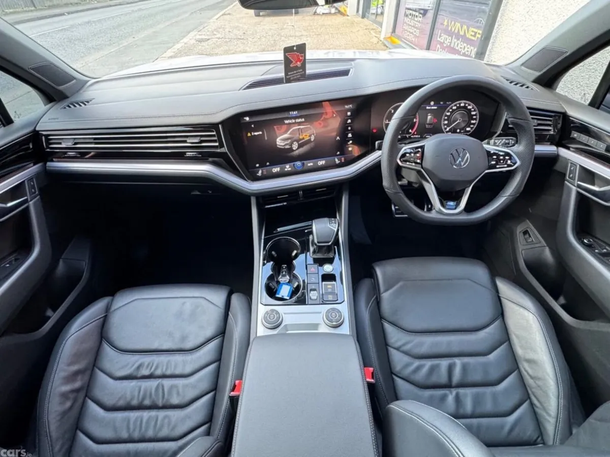 Volkswagen Touareg SUV, Diesel, 2023, White