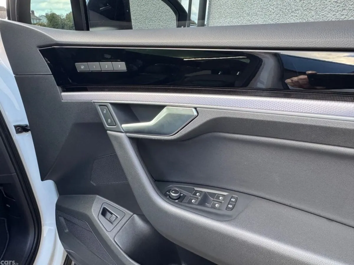 Volkswagen Touareg SUV, Diesel, 2023, White