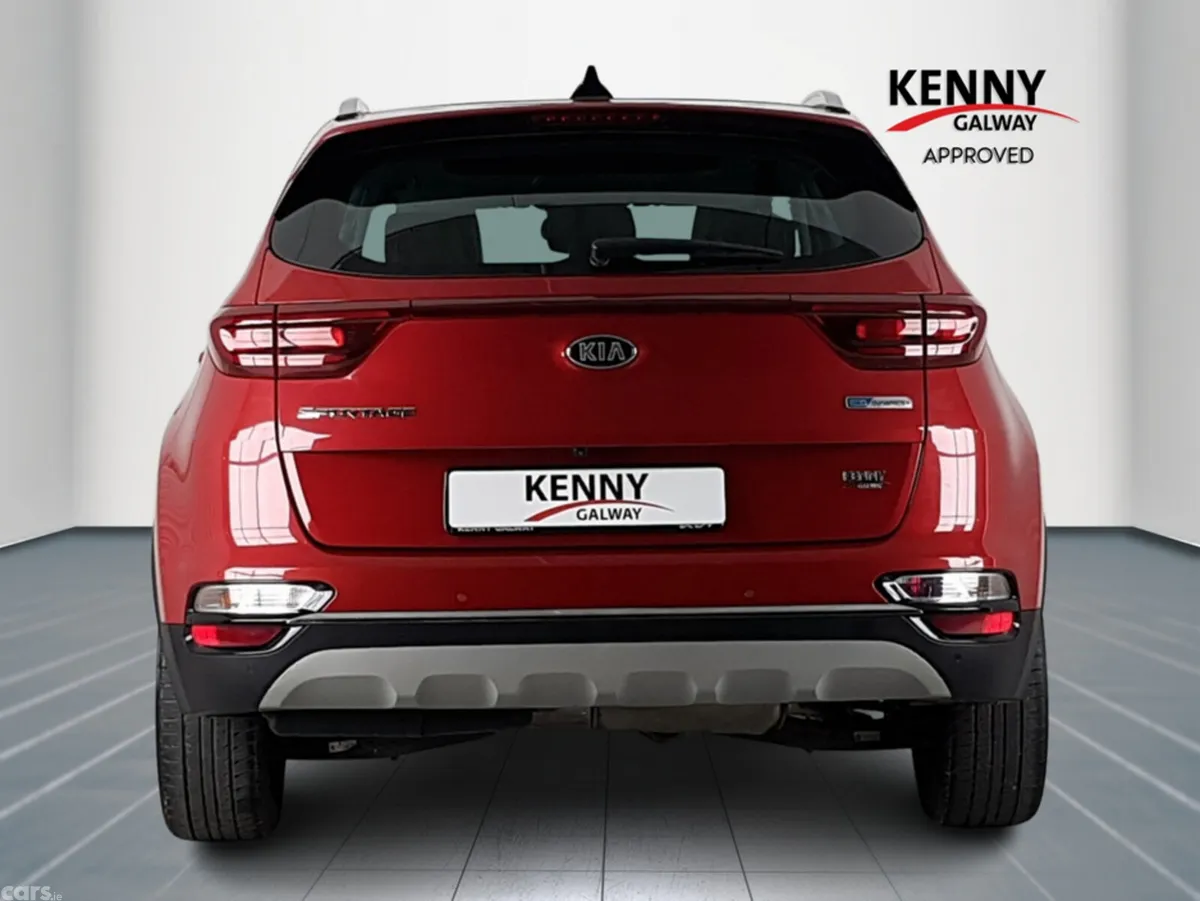 Kia Sportage MPV, Diesel Hybrid, 2022, Red