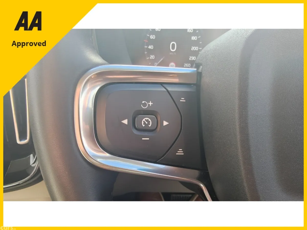 Volvo XC40 SUV, Petrol Plug-in Hybrid, 2023, Black