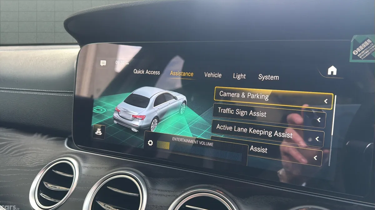 Mercedes-Benz E-Class Saloon, Diesel Plug-in Hybrid, 2021, Black