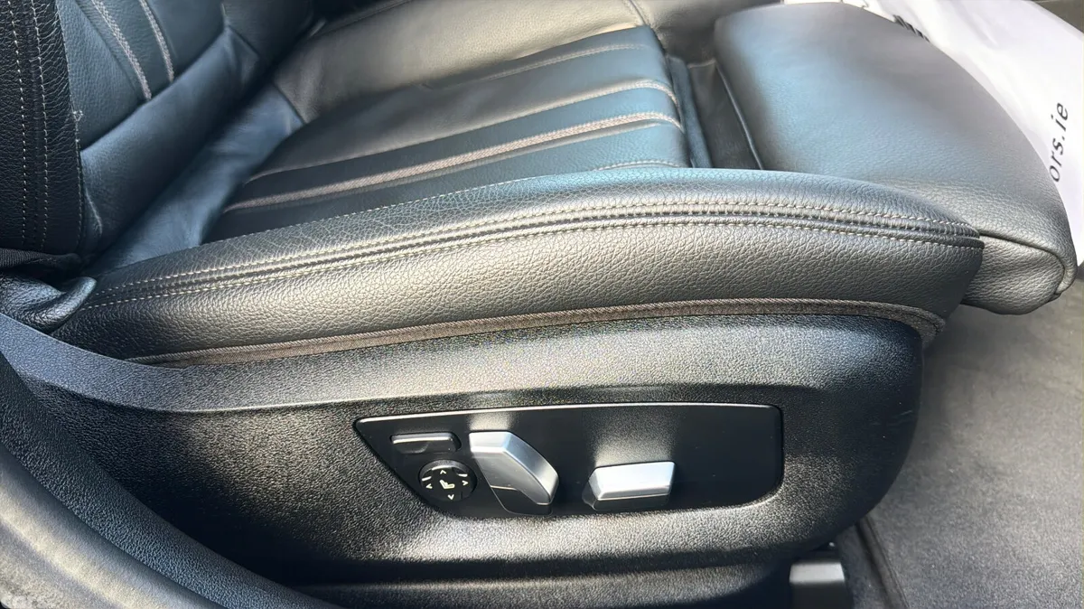 BMW 5-Series Saloon, Petrol Plug-in Hybrid, 2021, Black