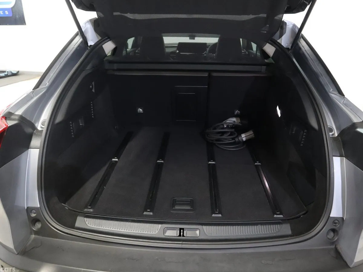 Citroen C5 X Hatchback, Petrol Hybrid, 2023, Grey