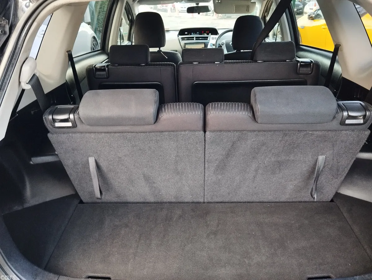 Toyota Prius MPV, Petrol Hybrid, 2015, Black