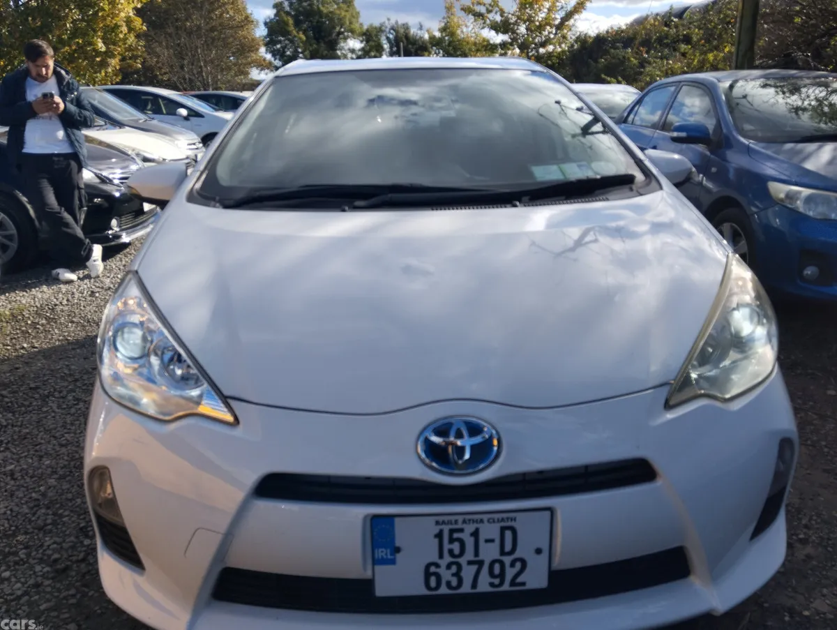 Toyota Aqua Hatchback, Petrol Hybrid, 2015, White