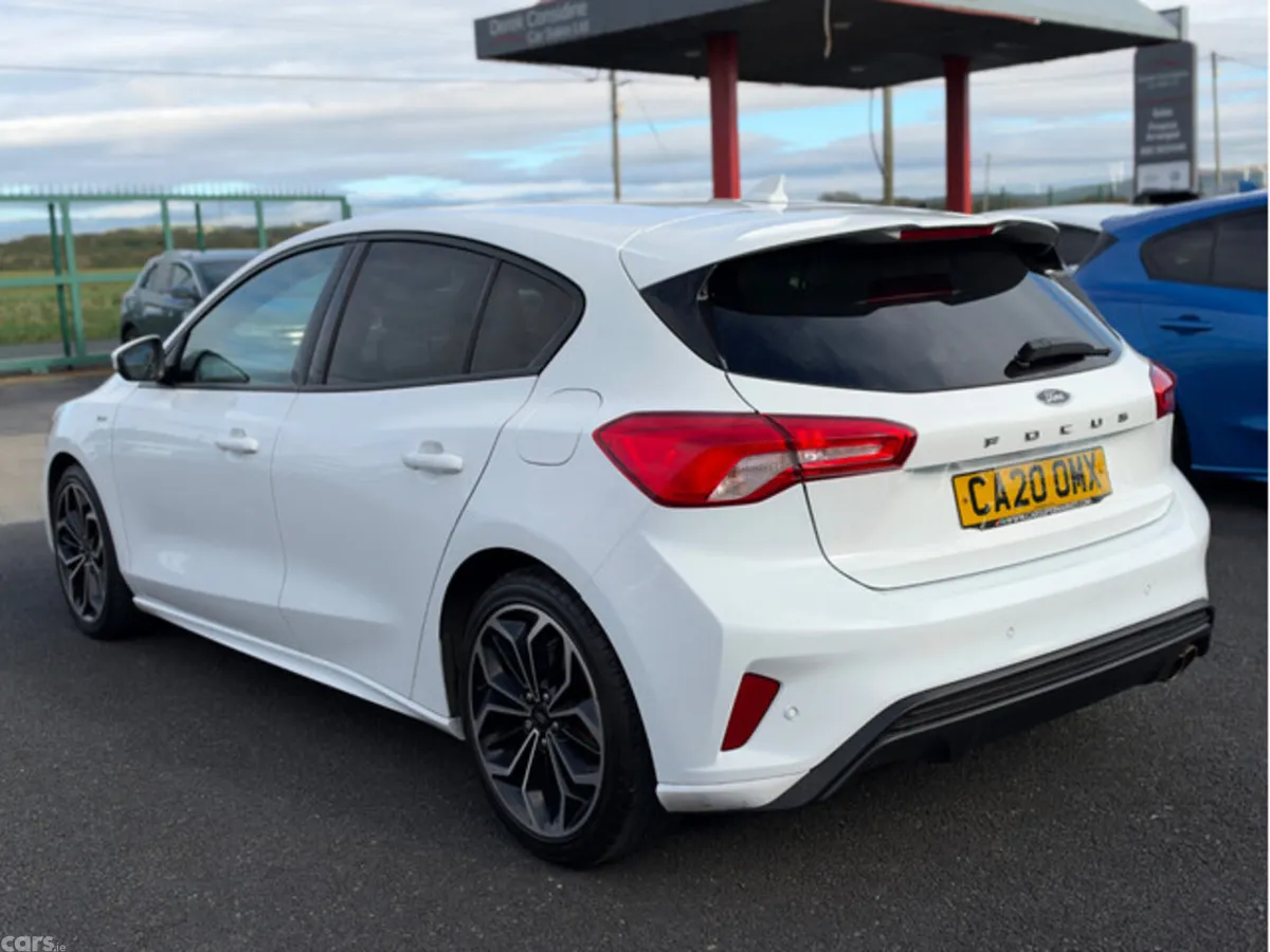 Ford Focus Hatchback, Diesel, 2020, White