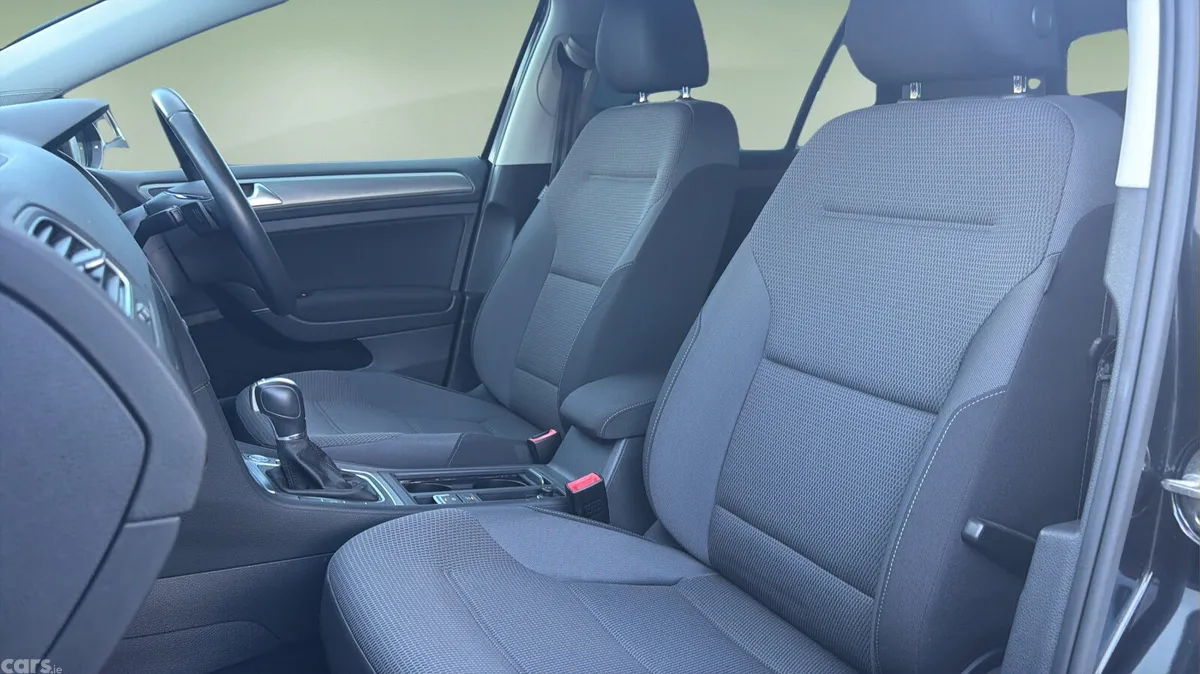 Volkswagen Golf Hatchback, Petrol, 2016, Black