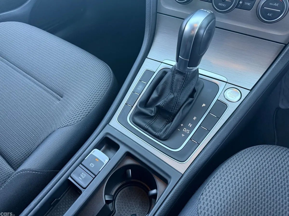 Volkswagen Golf Hatchback, Petrol, 2016, Black