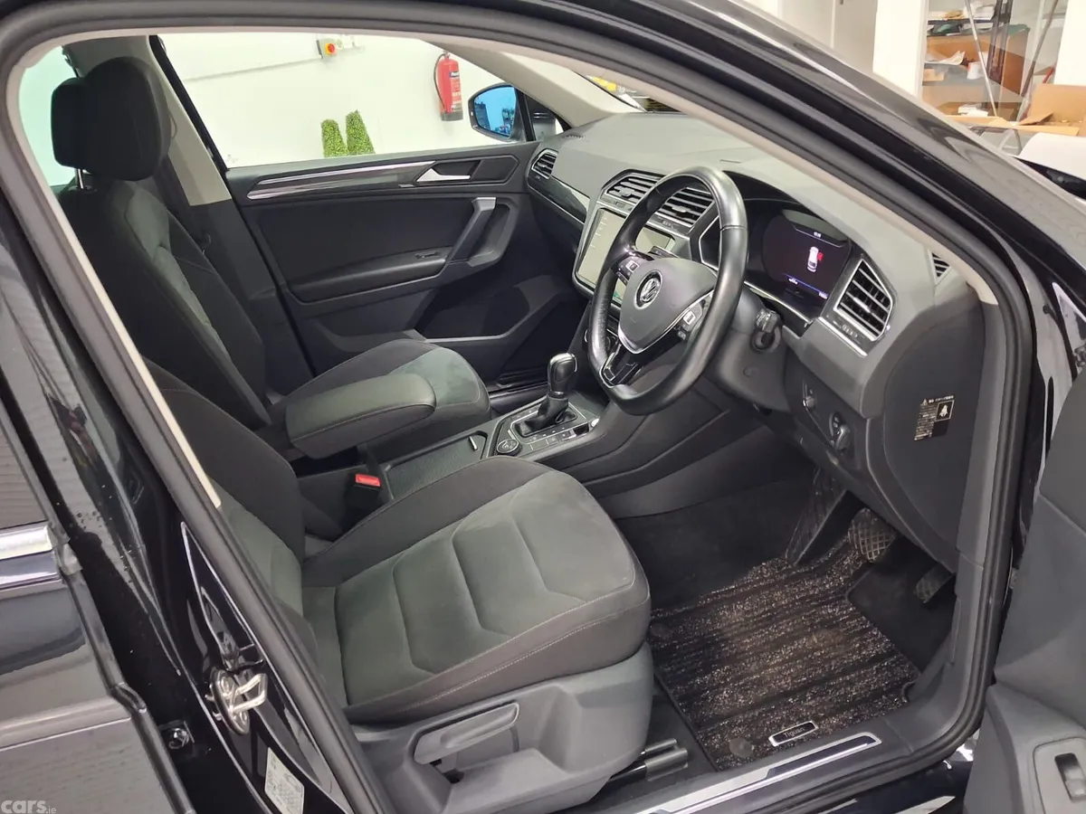 Volkswagen Tiguan Estate, Diesel, 2019, Black