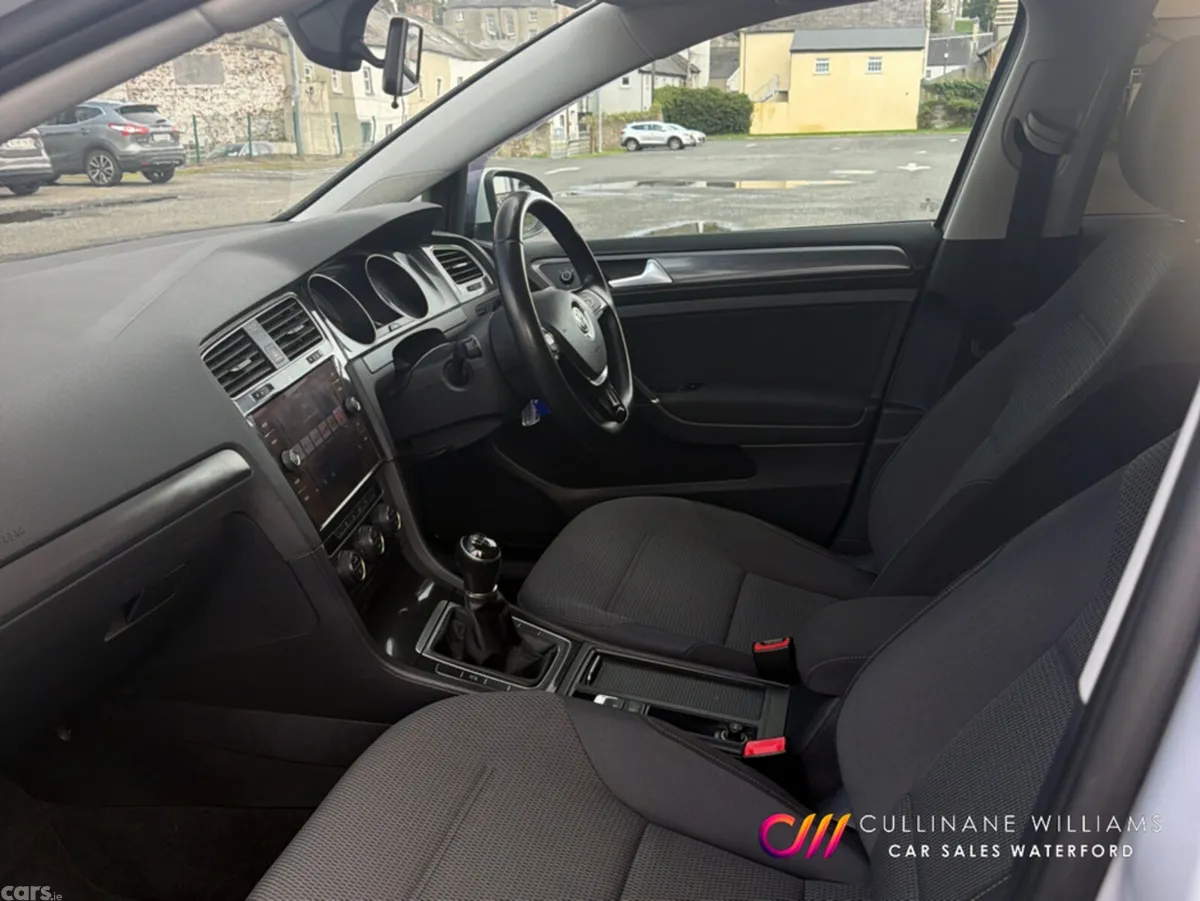 Volkswagen Golf Estate, Diesel, 2017, White