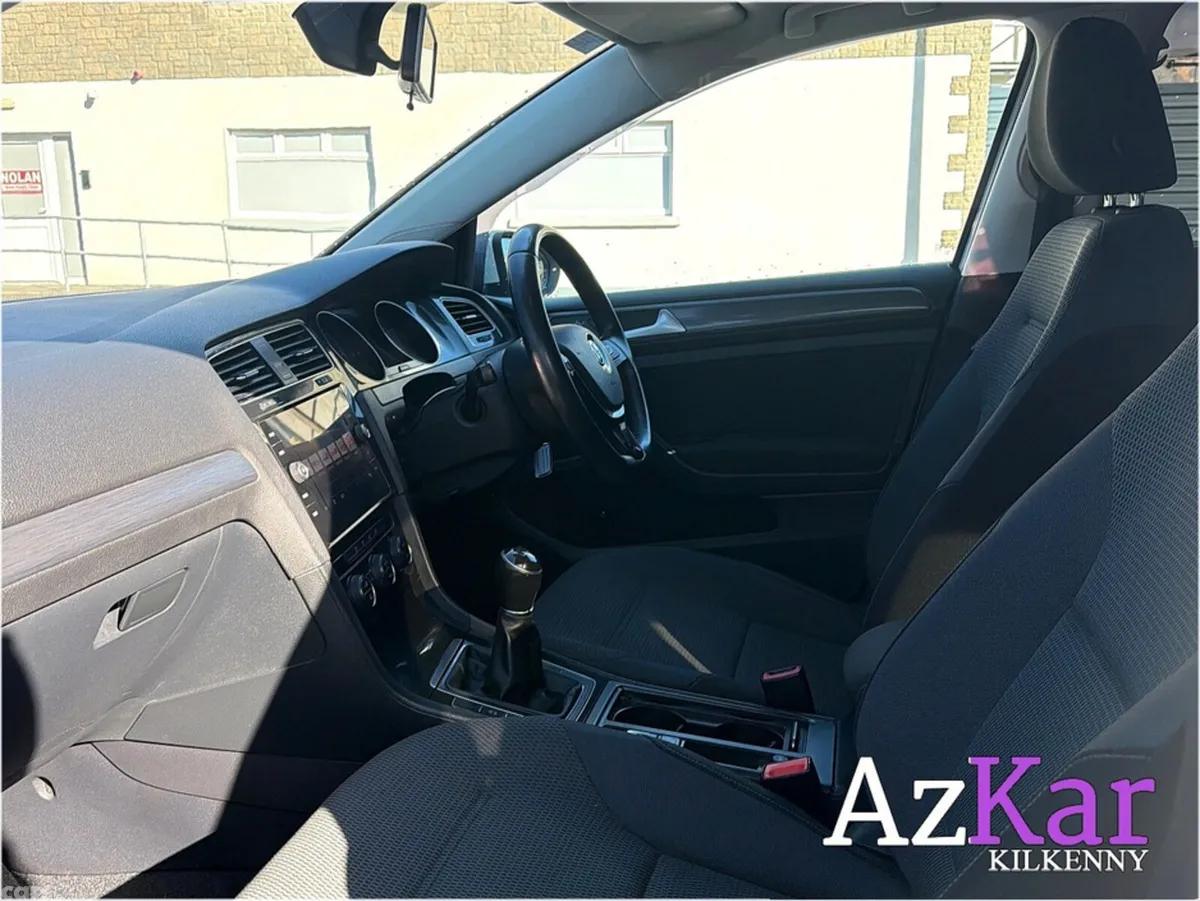 Volkswagen Golf Estate, Diesel, 2017, White