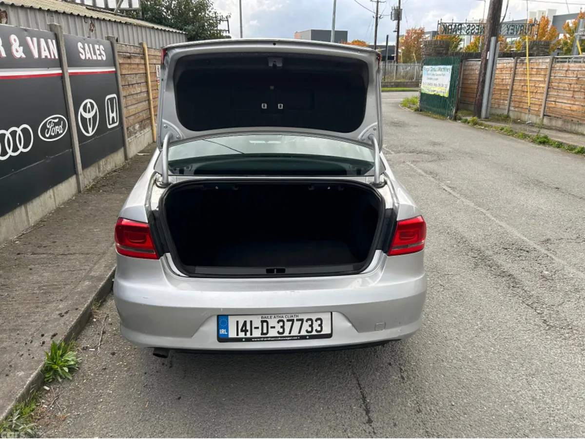 Volkswagen Passat Saloon, Diesel, 2014, Silver