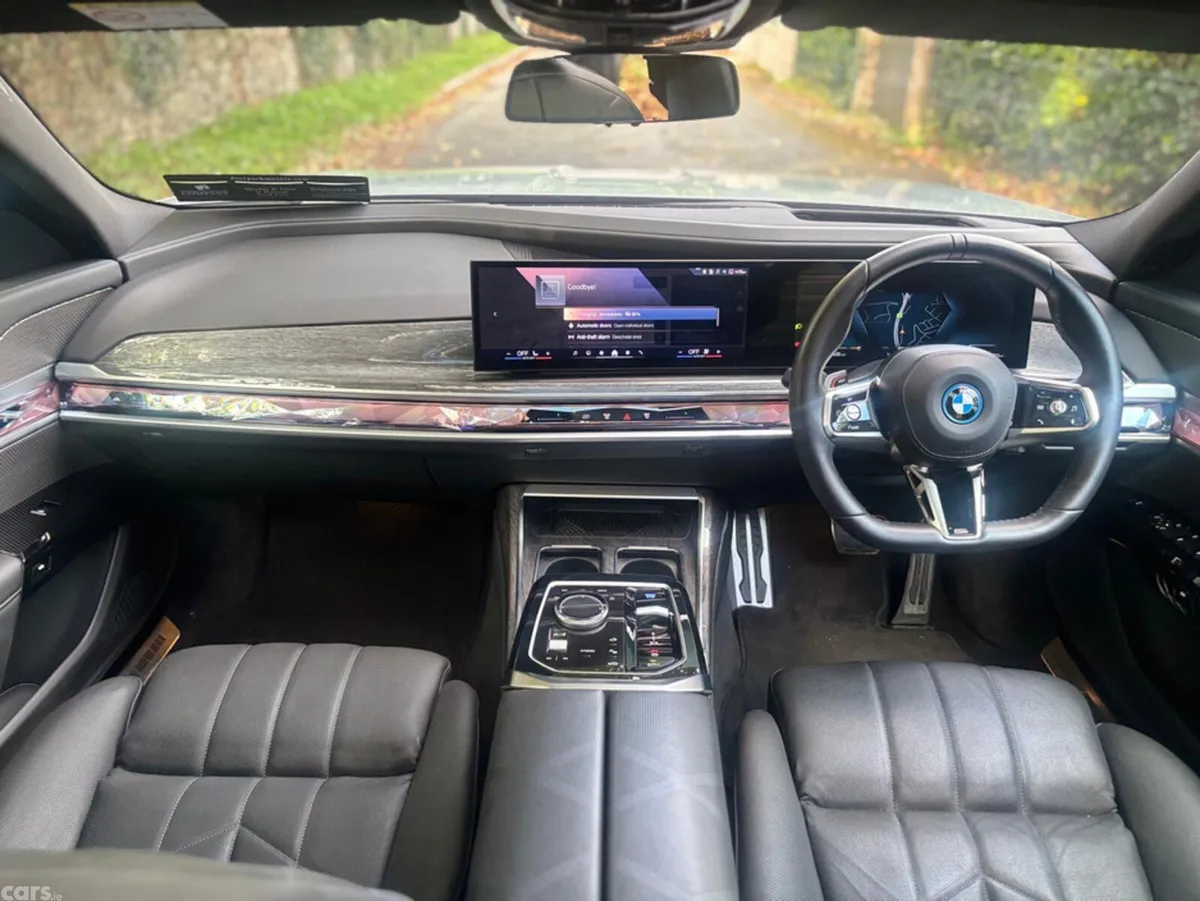 BMW i7 Saloon, Electric, 2024, Grey