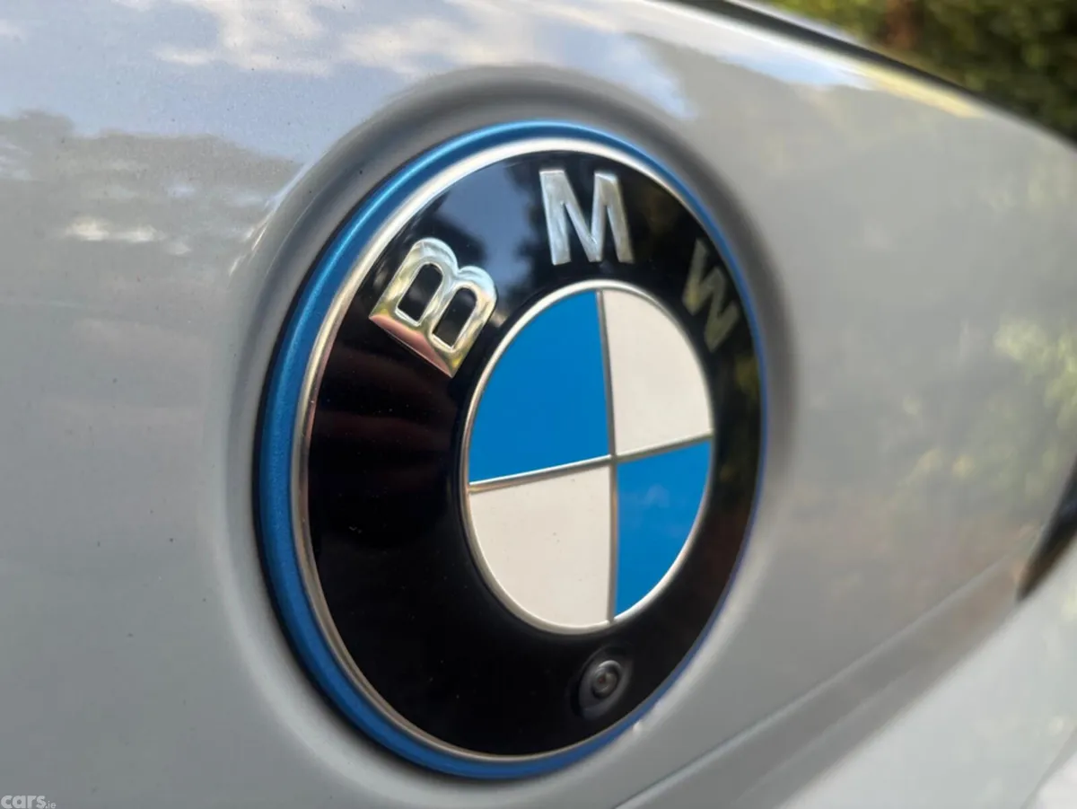 BMW i7 Saloon, Electric, 2024, Grey