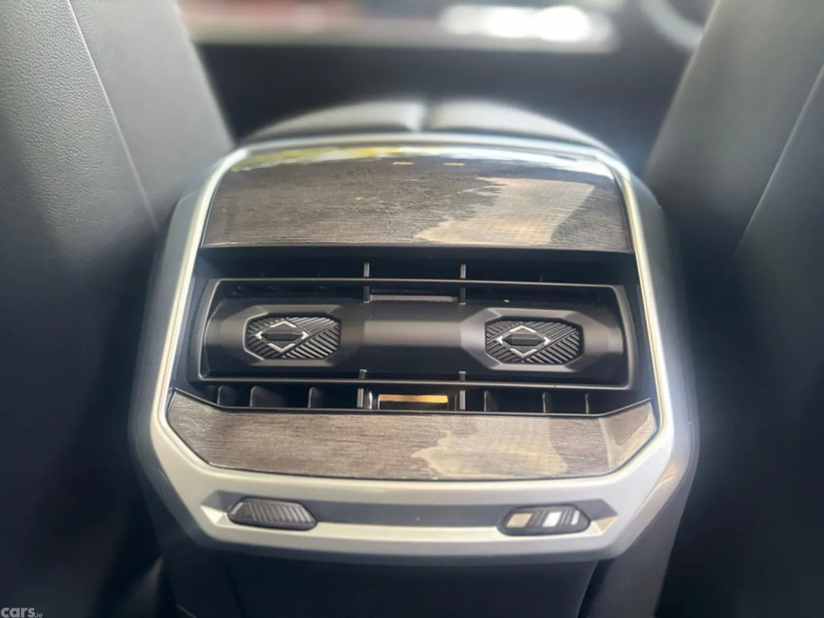 BMW i7 Saloon, Electric, 2024, Grey