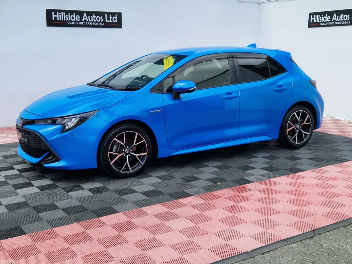 Toyota Corolla Hatchback, Petrol Hybrid, 2018, Blue