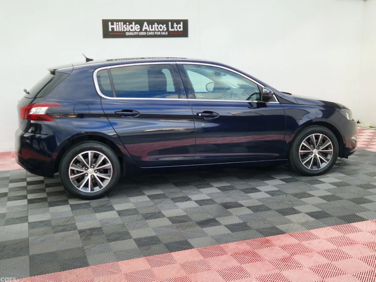 Peugeot 308 Hatchback, Diesel, 2016, Blue
