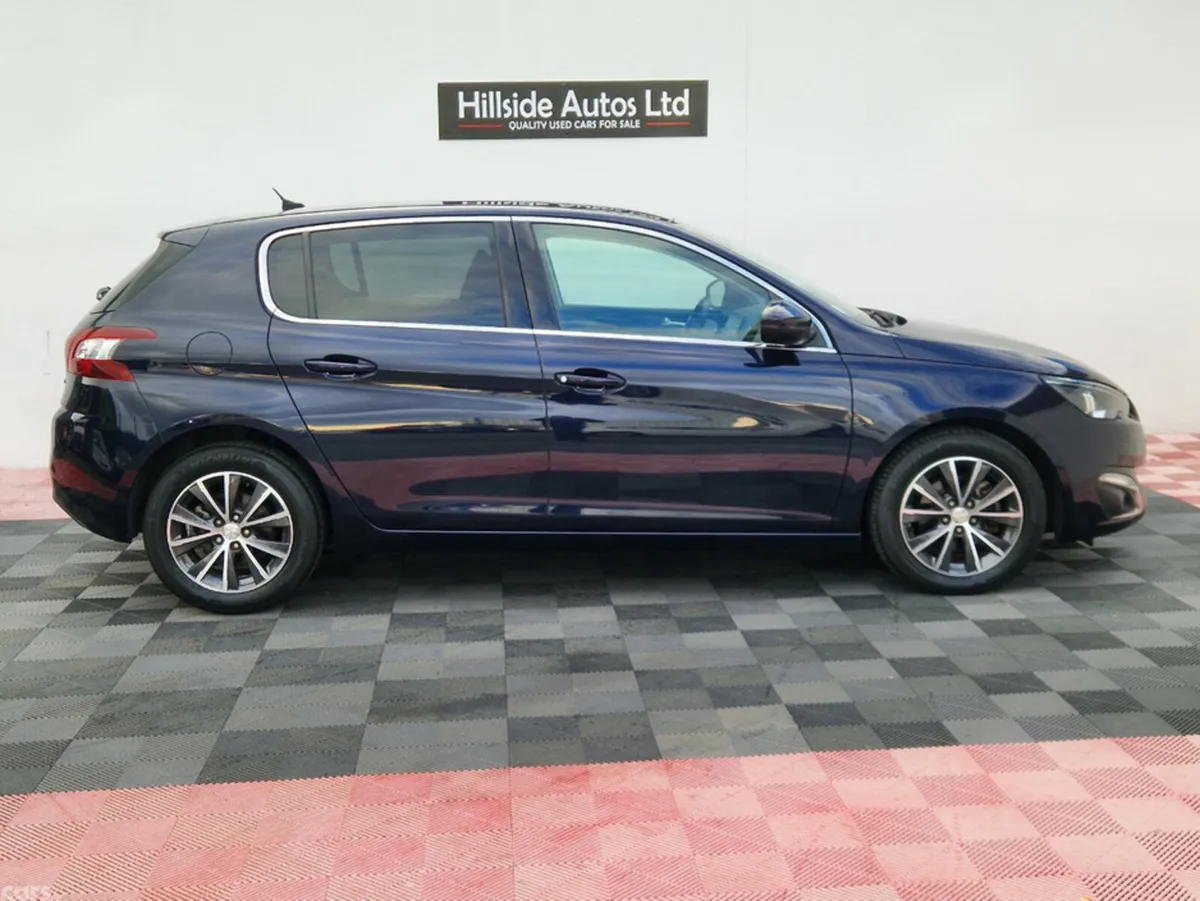 Peugeot 308 Hatchback, Diesel, 2016, Blue