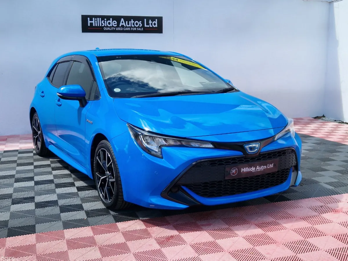Toyota Corolla Hatchback, Petrol Hybrid, 2018, Blue