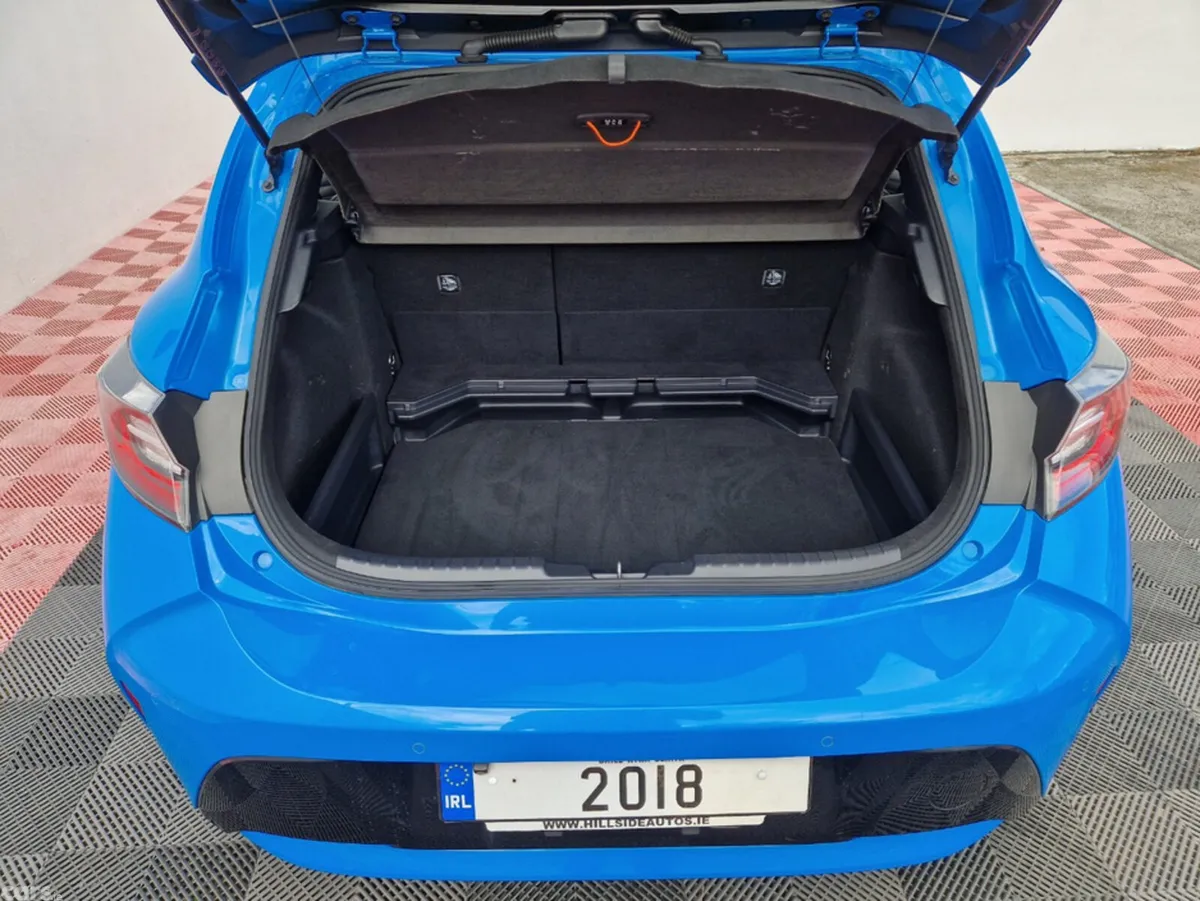 Toyota Corolla Hatchback, Petrol Hybrid, 2018, Blue