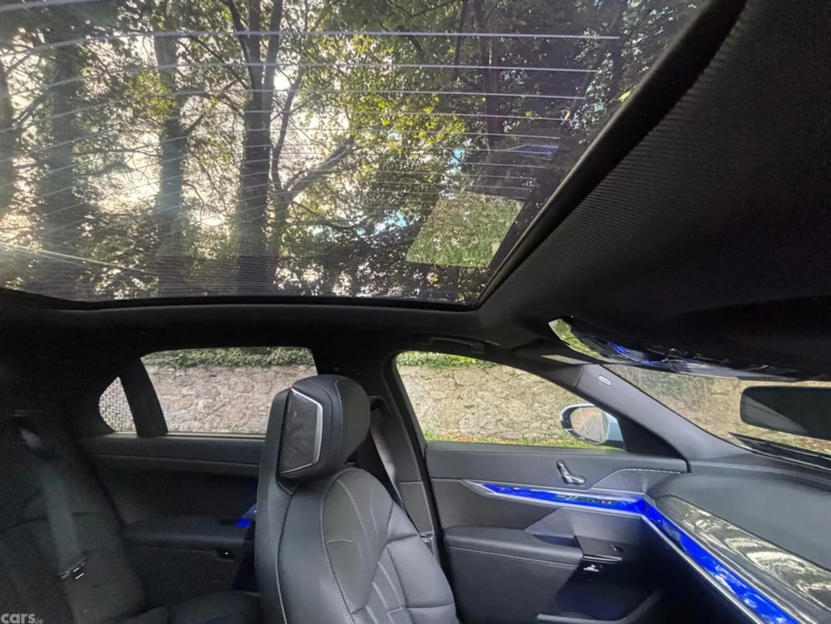 BMW i7 Saloon, Electric, 2024, Grey