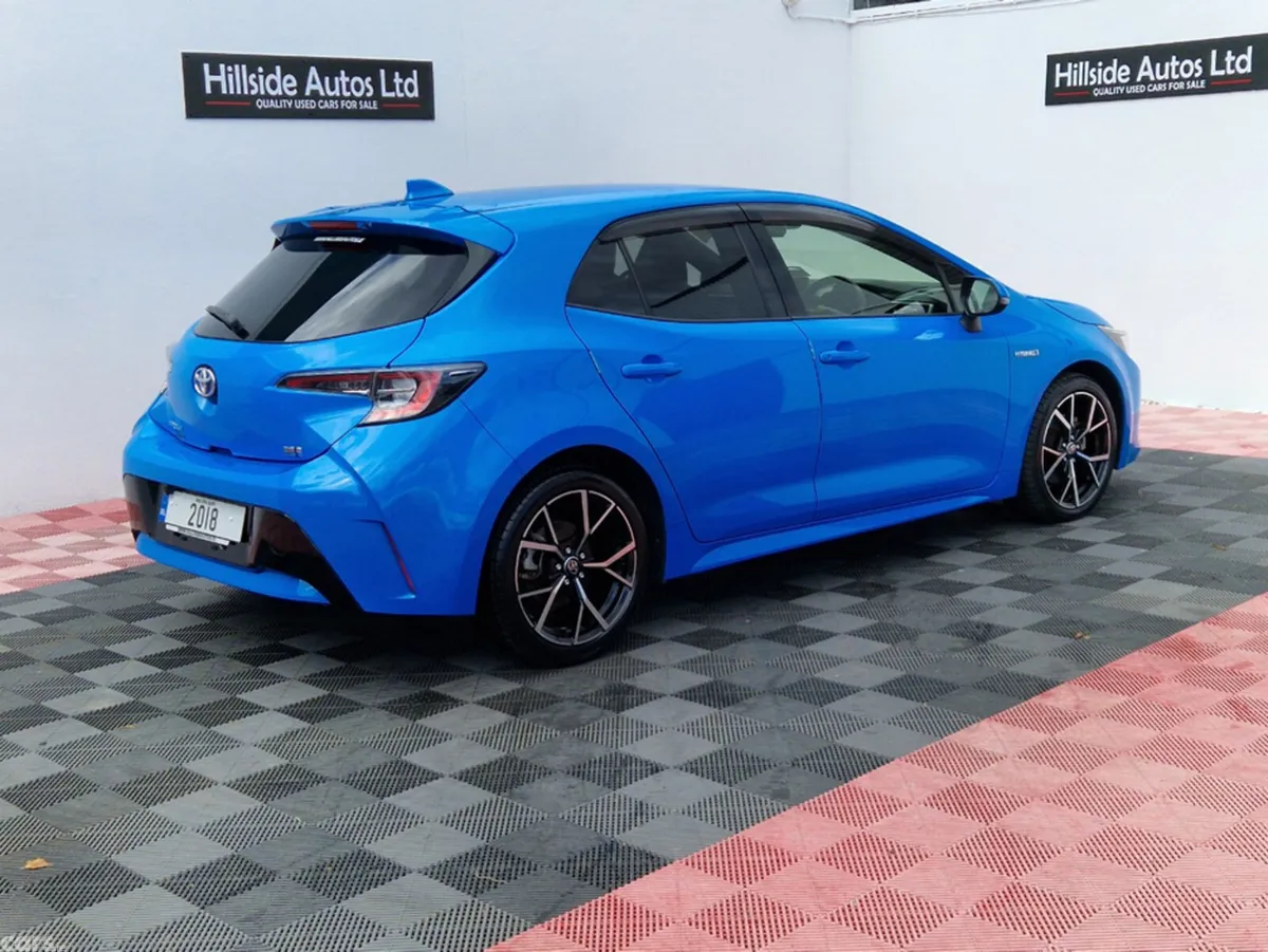 Toyota Corolla Hatchback, Petrol Hybrid, 2018, Blue