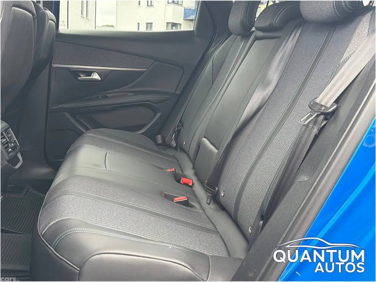 Peugeot 3008 MPV, Petrol Plug-in Hybrid, 2021, Blue