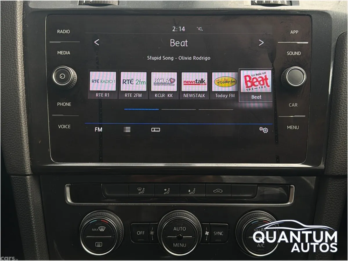 Volkswagen Golf Estate, Diesel, 2017, White