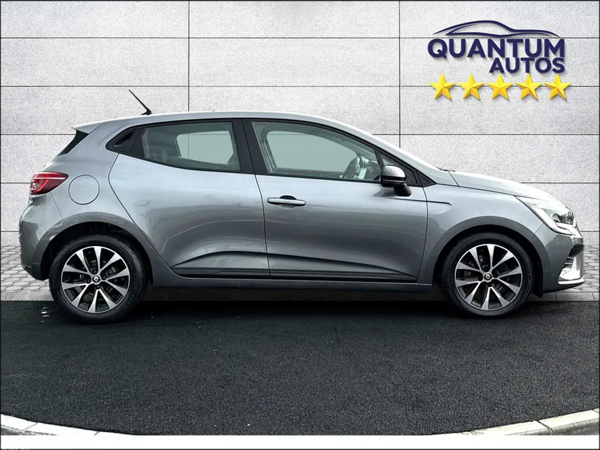 Renault Clio Hatchback, Petrol, 2023, Grey