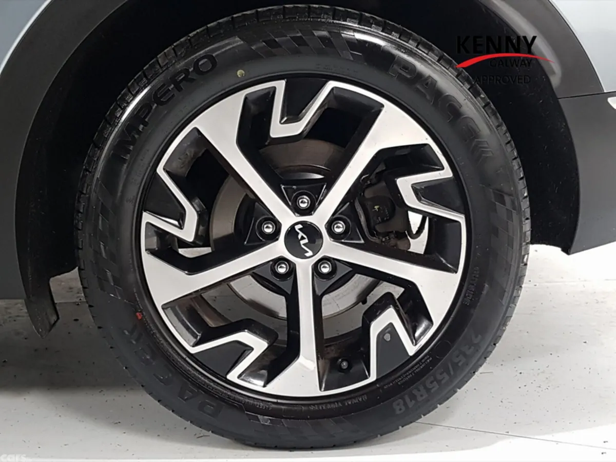 Kia Sportage MPV, Diesel, 2023, Grey