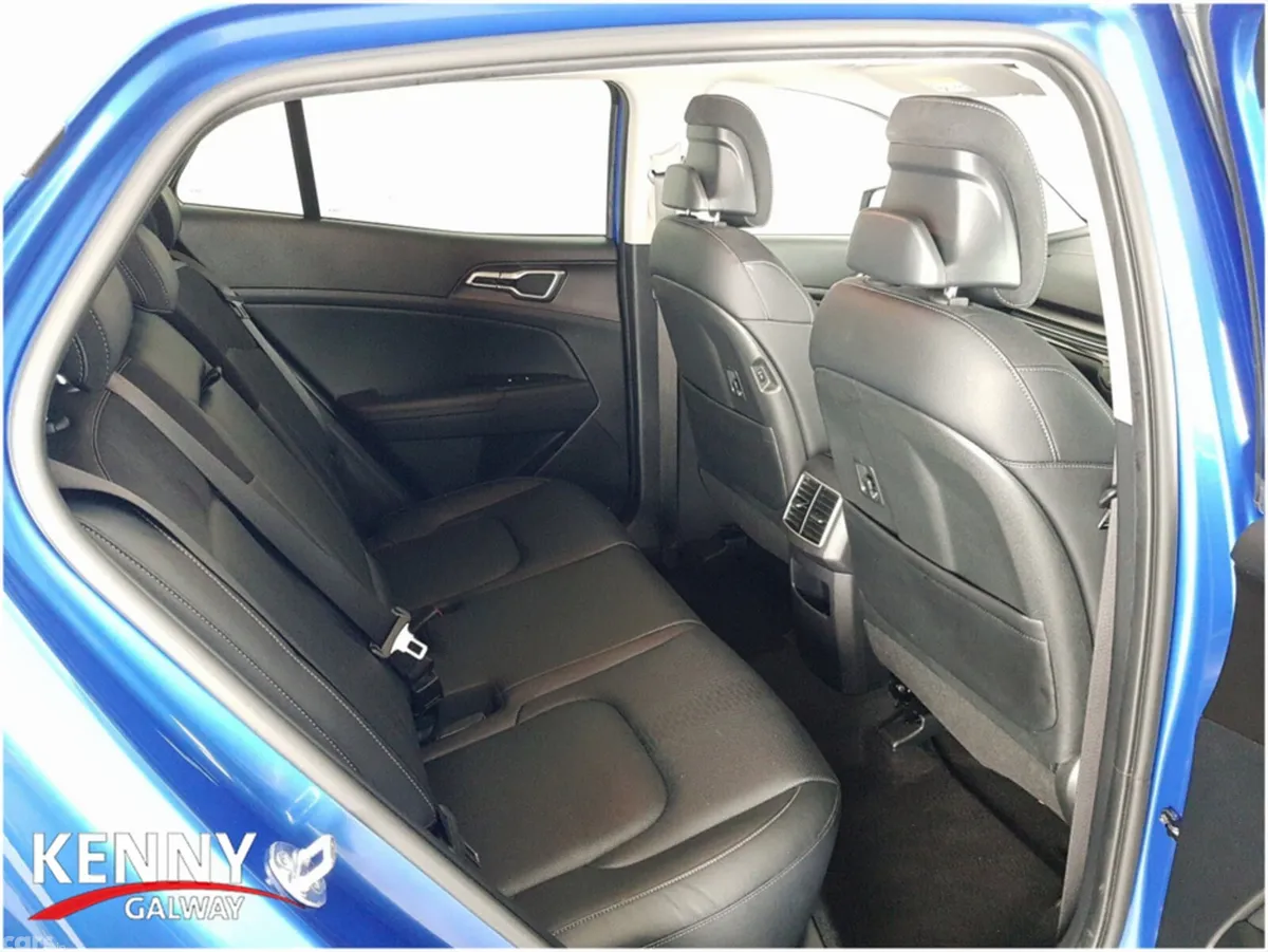 Kia Sportage MPV, Diesel Hybrid, 2026, Blue
