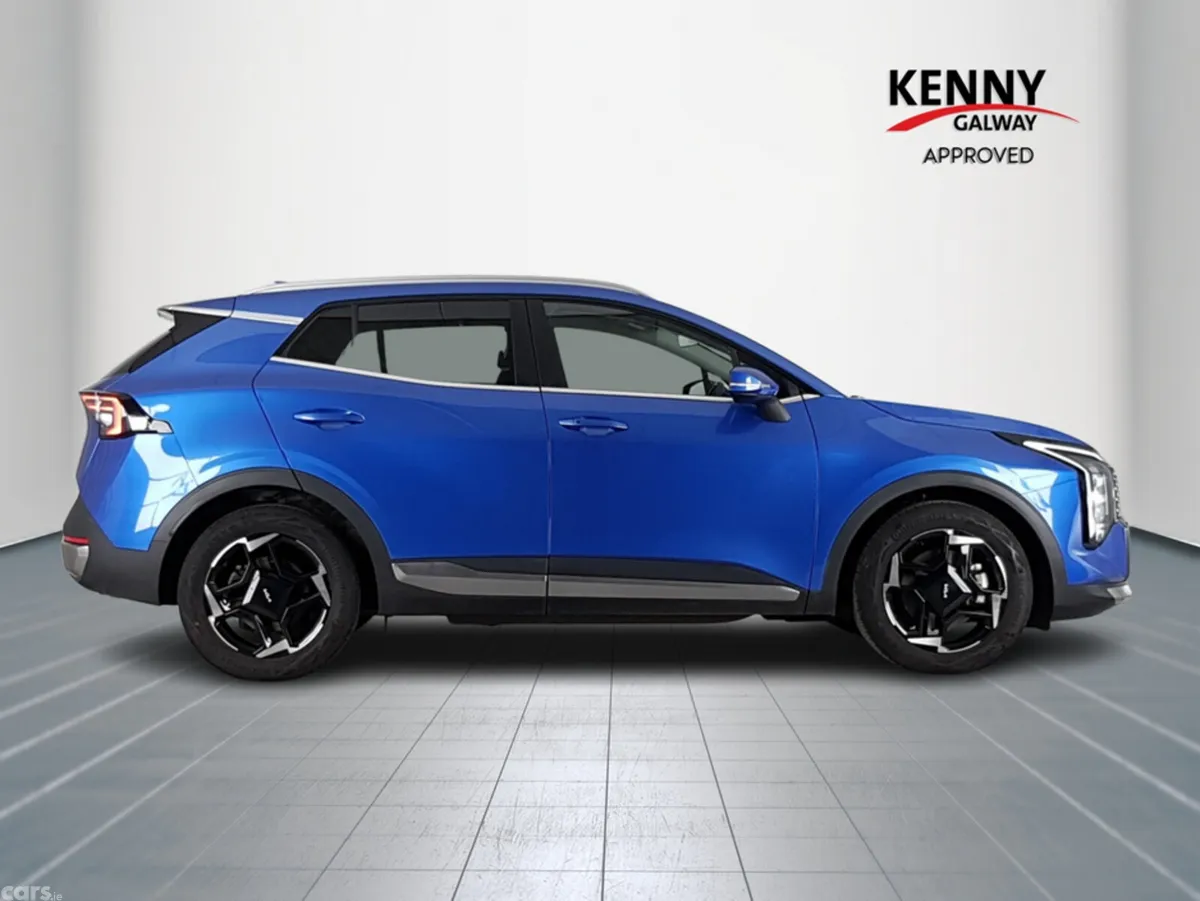 Kia Sportage MPV, Diesel Hybrid, 2026, Blue