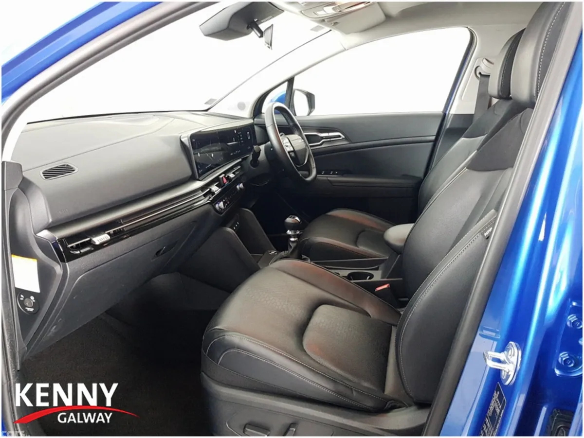 Kia Sportage MPV, Diesel Hybrid, 2026, Blue