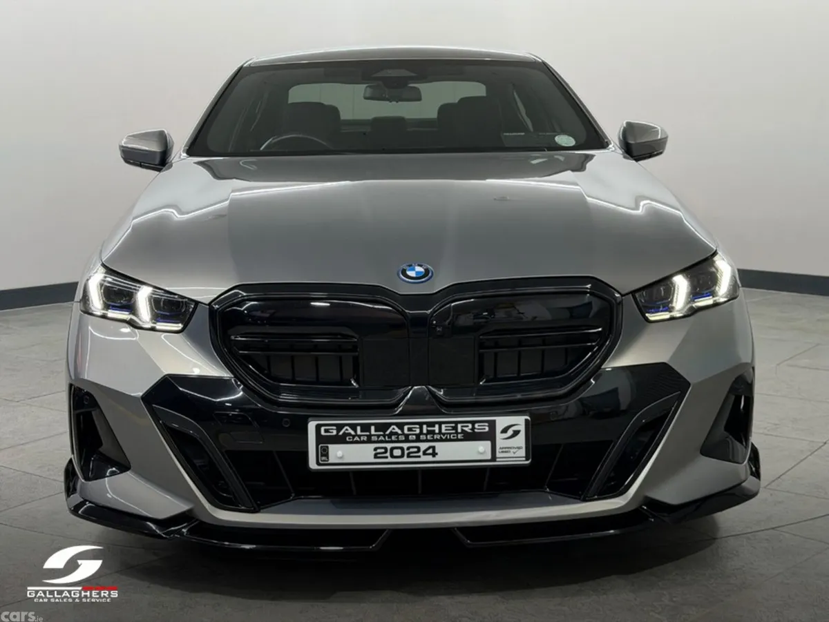 BMW 5-Series Saloon, Petrol Plug-in Hybrid, 2024, Grey