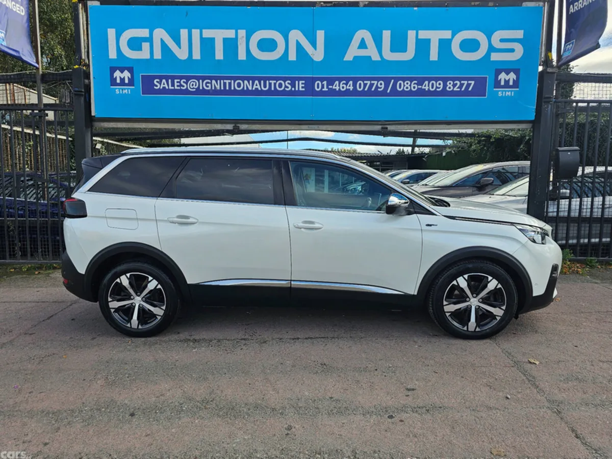 Peugeot 5008 MPV, Diesel, 2019, White