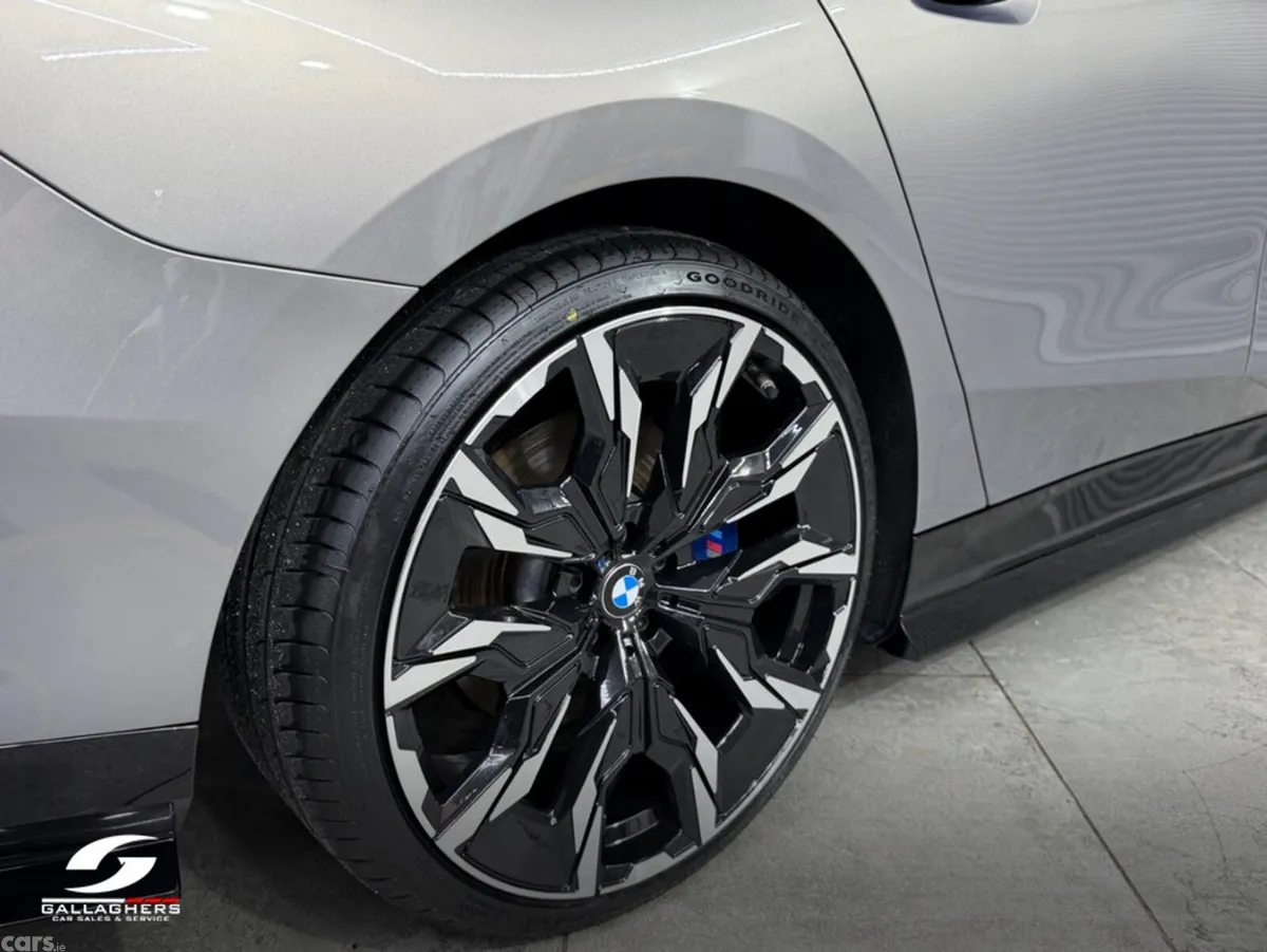 BMW 5-Series Saloon, Petrol Plug-in Hybrid, 2024, Grey