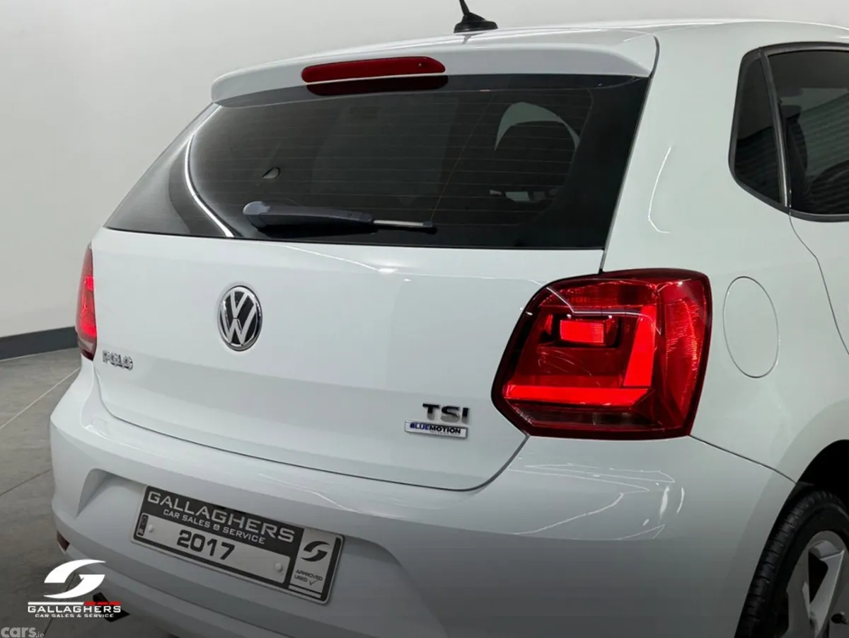 Volkswagen Polo Hatchback, Petrol, 2017, White