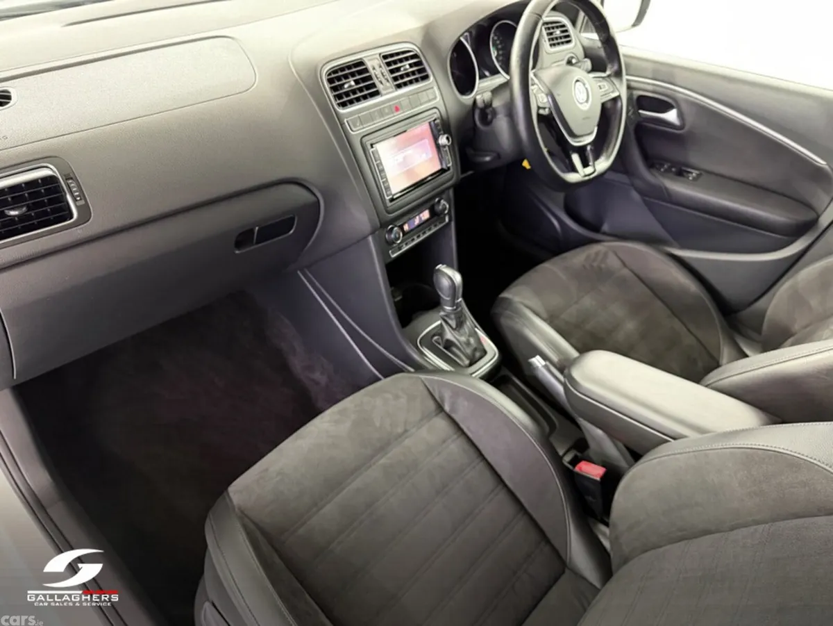 Volkswagen Polo Hatchback, Petrol, 2017, White