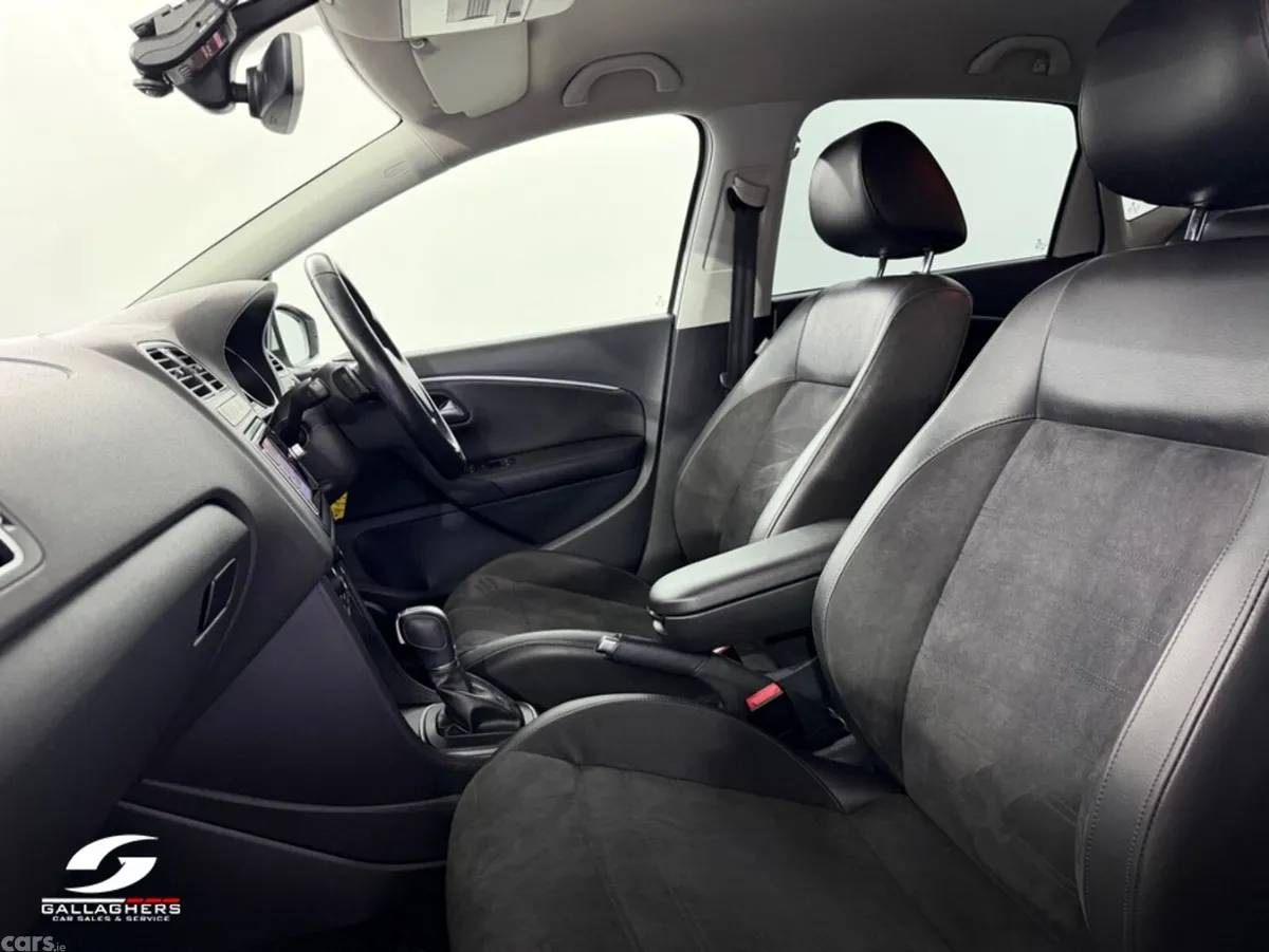 Volkswagen Polo Hatchback, Petrol, 2017, White