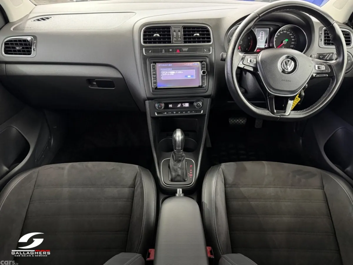 Volkswagen Polo Hatchback, Petrol, 2017, White