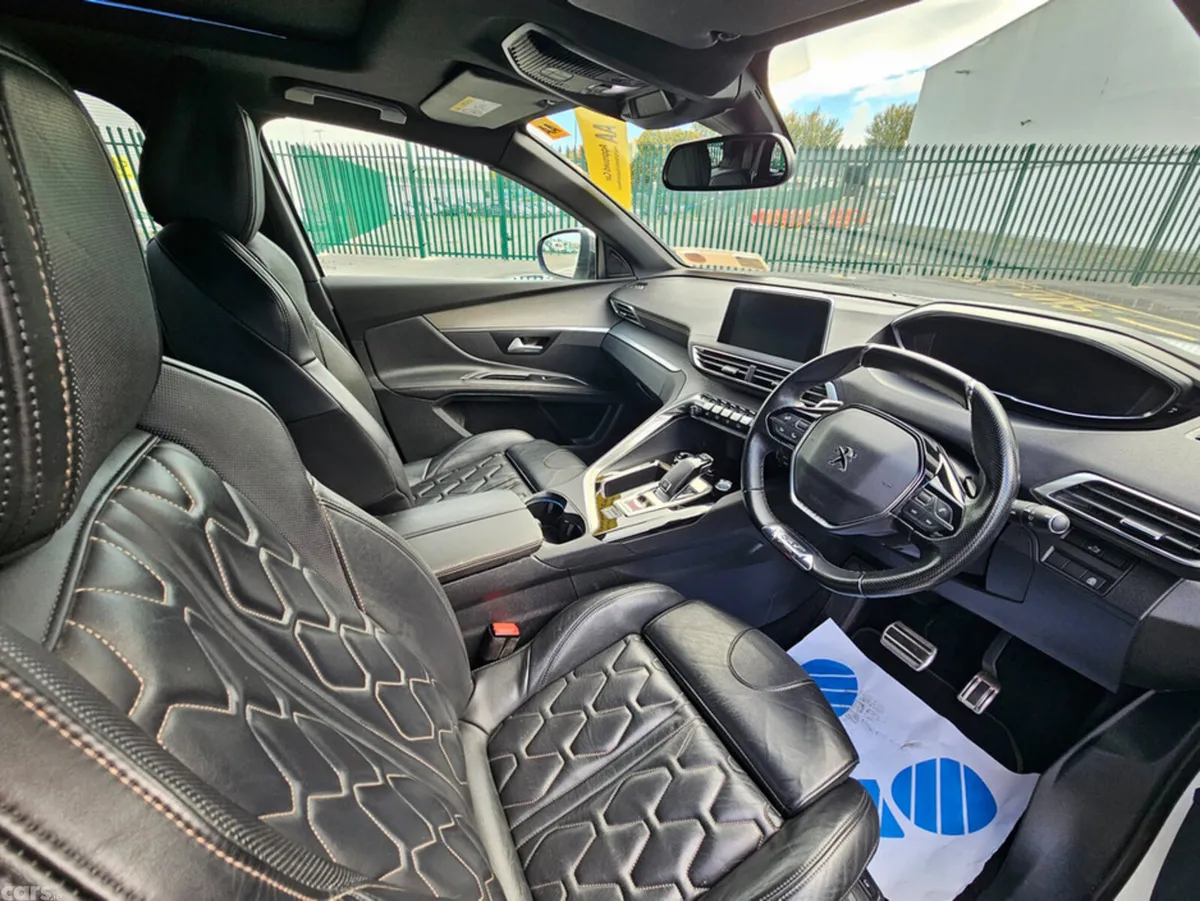 Peugeot 5008 MPV, Diesel, 2019, White