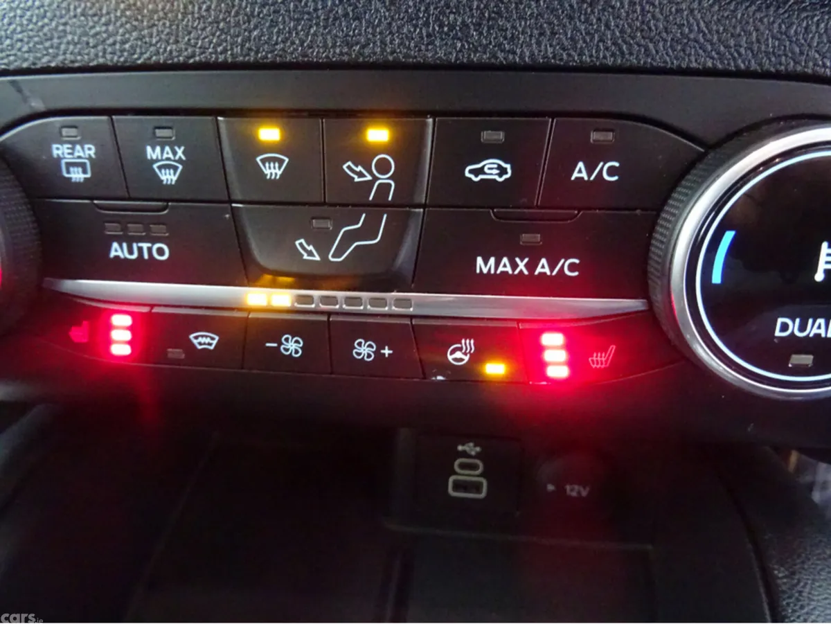 Ford Kuga MPV, Petrol Plug-in Hybrid, 2023, Red
