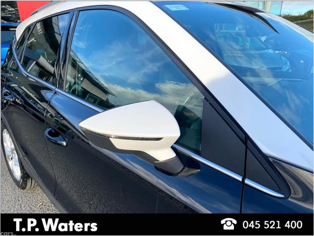 SEAT Arona Hatchback, Petrol, 2024, Black