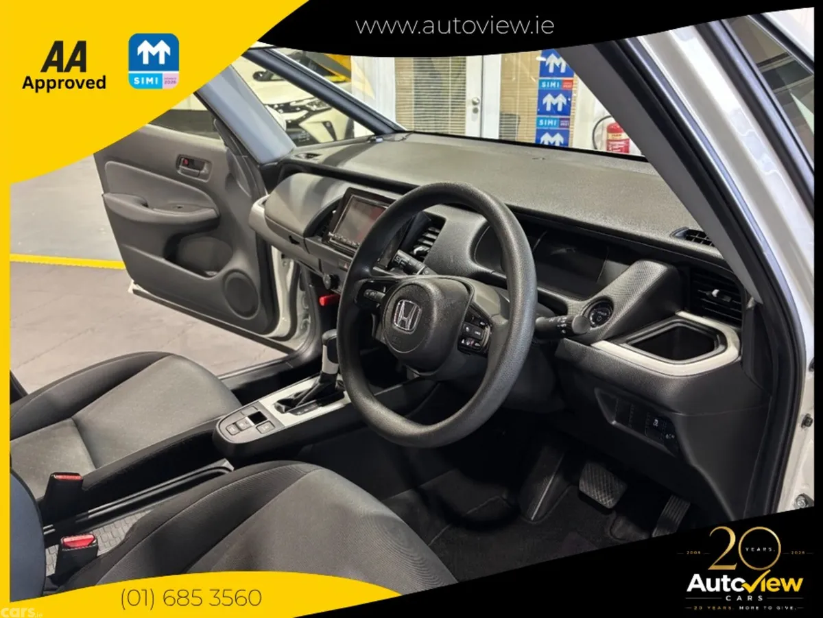 Honda Fit Hatchback, Petrol, 2023, White