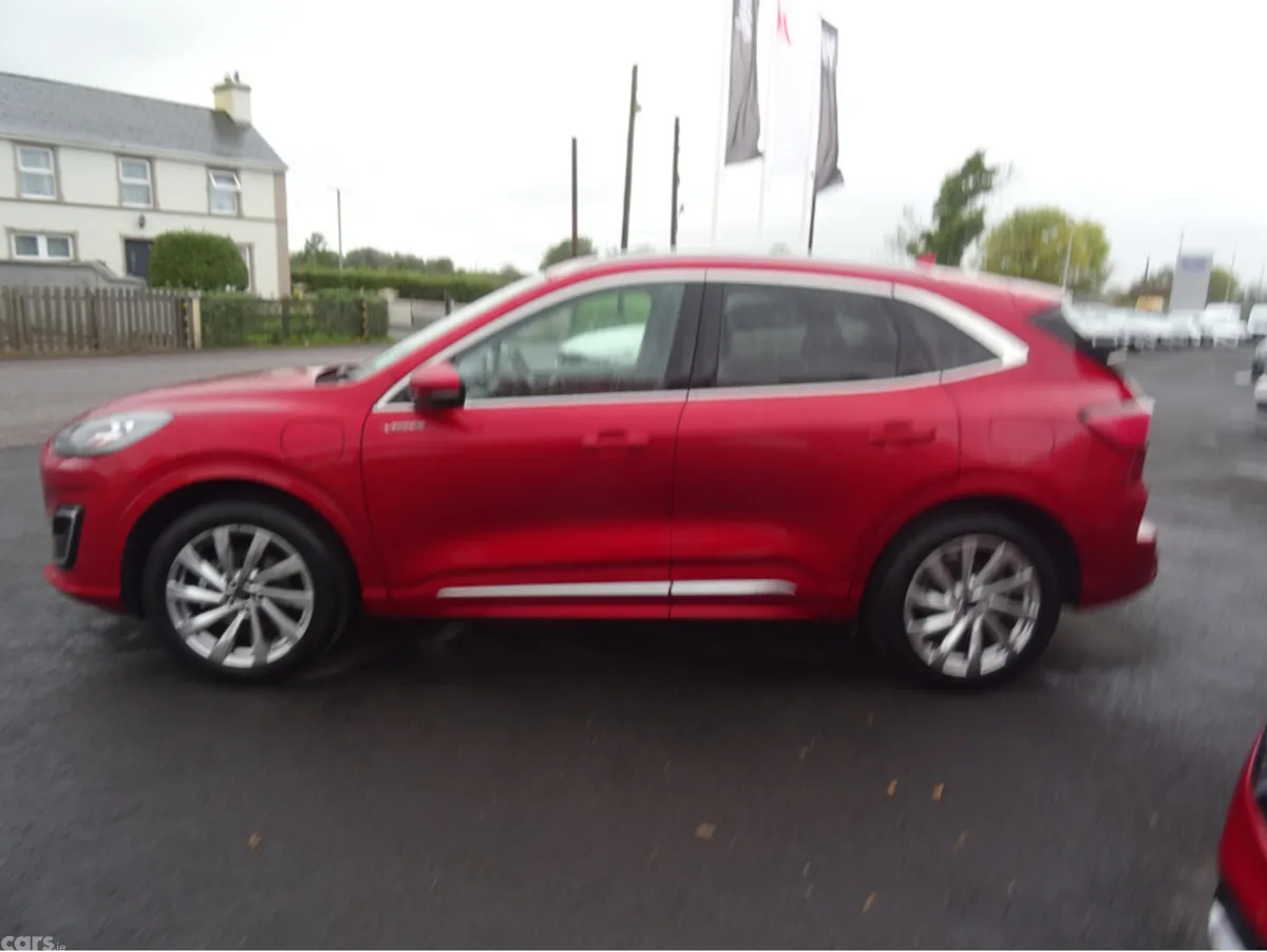 Ford Kuga MPV, Petrol Plug-in Hybrid, 2023, Red