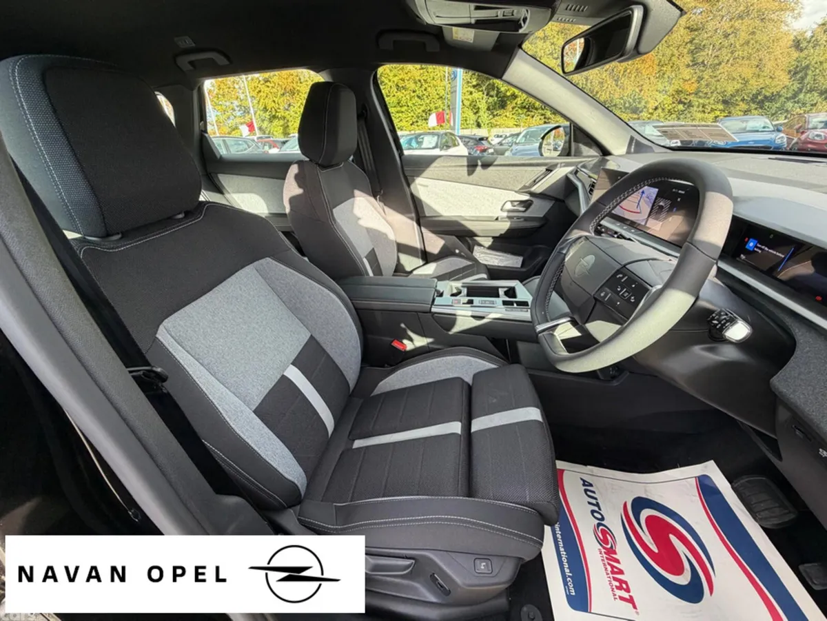 Opel Grandland SUV, Petrol Hybrid, 2027, Black